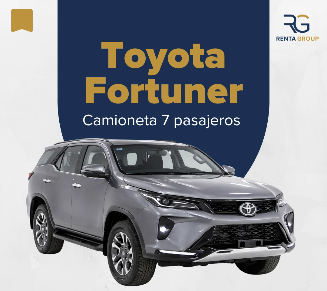 Toyota Fortuner 2024 Gris